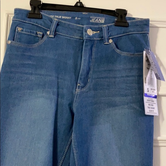 Nygard Super Skinny Leggings - Picture 3 of 6